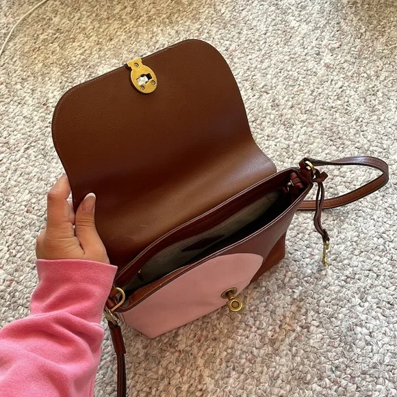 Fossil Crossbody - Picture 3 of 4